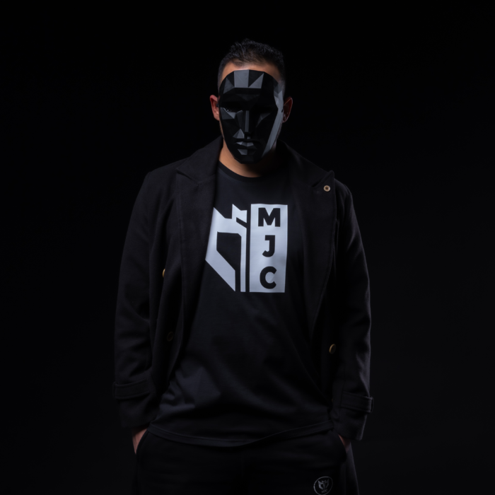 ⁦تي شيرت اسود ماجيك⁩ - الصورة ⁦4⁩